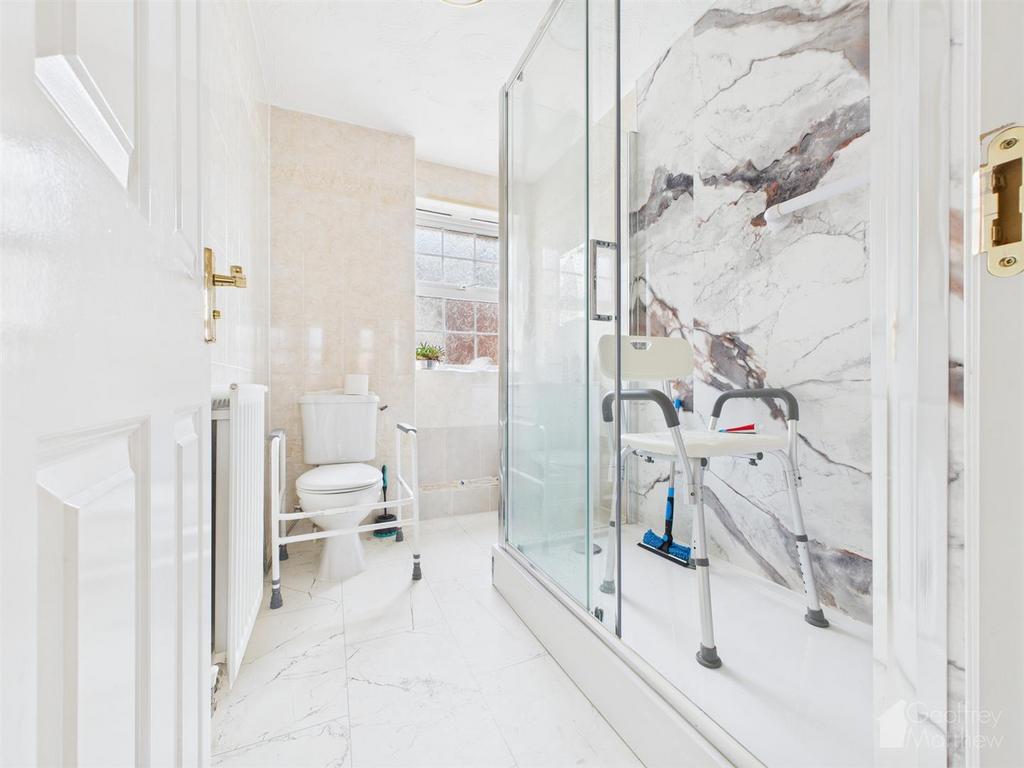 CAM02365 G0-PR0386-STILL019.jpg