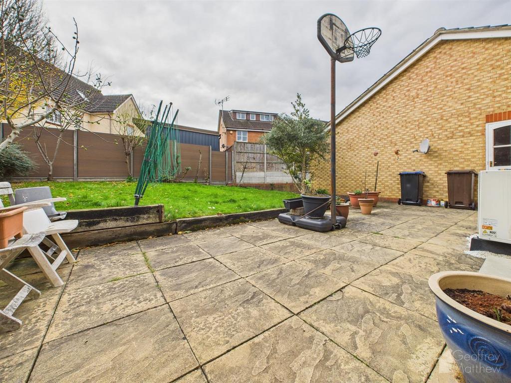 CAM02365 G0-PR0386-STILL020.jpg