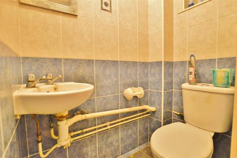 3 bedroom terraced house for sale, Summerlea, Slough
