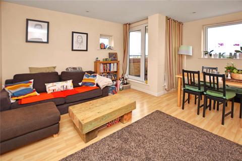 2 bedroom flat to rent, Chiltern House, Aylesbury HP19