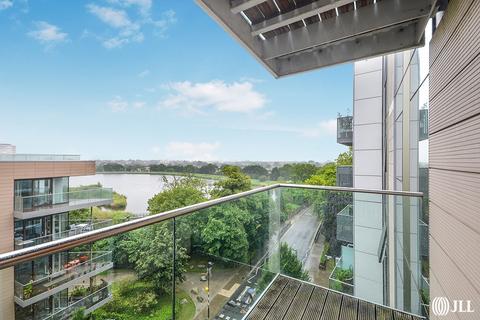 Riverside Apartments, N4
