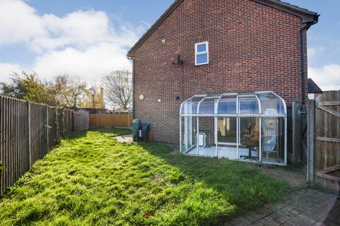 2 bedroom end of terrace house for sale, Dunlin Close, Heybridge