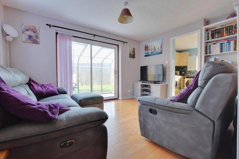 2 bedroom end of terrace house for sale, Dunlin Close, Heybridge