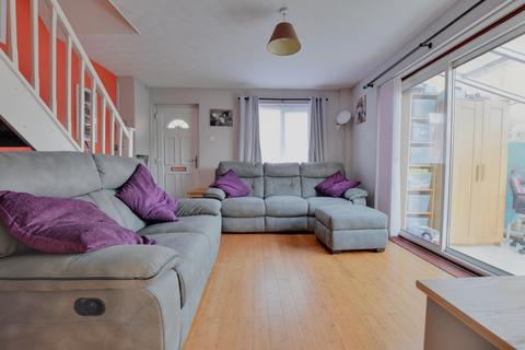 2 bedroom end of terrace house for sale, Dunlin Close, Heybridge