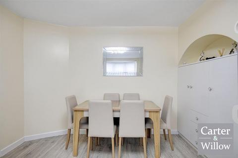 3 bedroom terraced house for sale, Parsloes Avenue, Dagenham, Essex