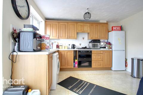 undefined, Tamar Close, STEVENAGE