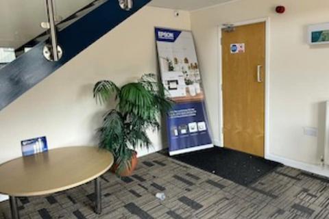 Warehouse to rent, Unit 23 Romsey Industrial Estate, Greatbridge Rd Rd Romsey SO51 0HR