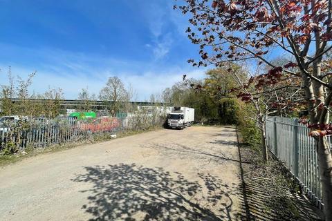 Industrial unit to rent, Tolpits Ln Watford WD18 9QP