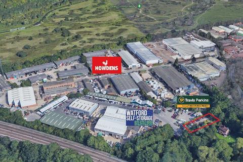 Industrial unit to rent, Tolpits Ln Watford WD18 9QP