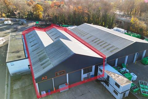 Industrial unit to rent, Tolpits Ln Watford WD18 9QP