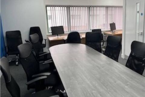 Warehouse to rent, Unit 10 Fernacre Business Park, Budds Lane Romsey SO51 0HA