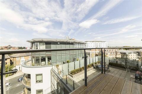2 bedroom flat to rent, Kew Bridge Road, Brentford TW8