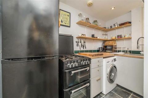 undefined, High Street, Kingston Upon Thames KT1
