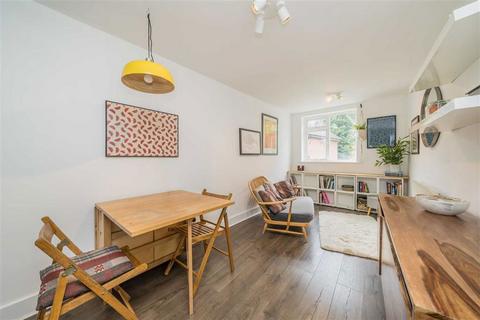 undefined, High Street, Kingston Upon Thames KT1