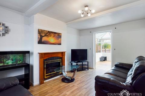 3 bedroom semi-detached house to rent, Maran Avenue, Welwyn, AL6