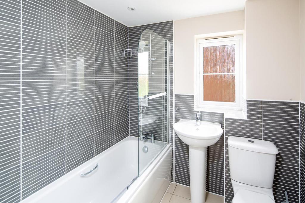 12-bathroom.jpg