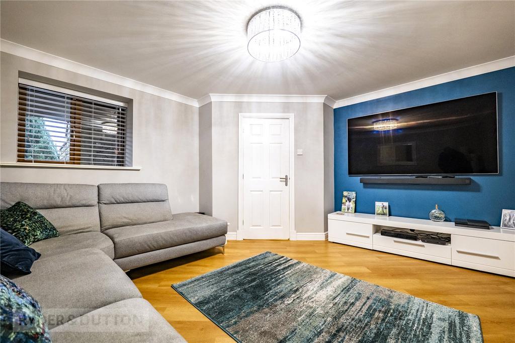 Lounge / Bedroom