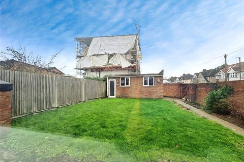 undefined, Central Avenue, Hounslow, TW3