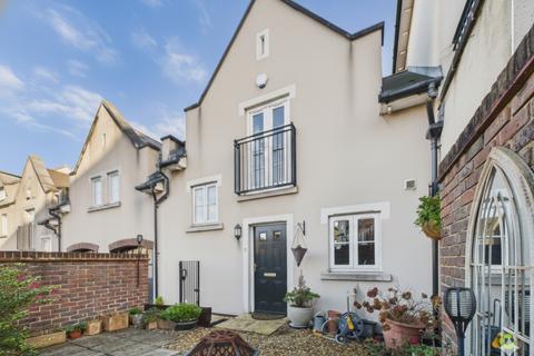 2 bedroom terraced house for sale, 19 College Place, Greenhithe