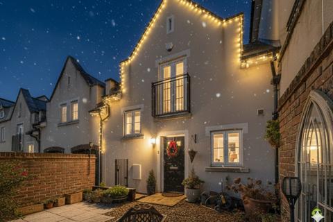 19 College Place, Greenhithe