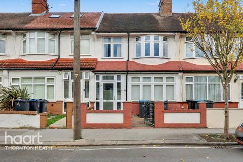 Chipstead Avenue, Thornton Heath