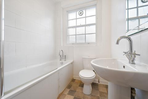 2 bedroom flat to rent, 14 Trinity Church Square, Southwark, London, SE1