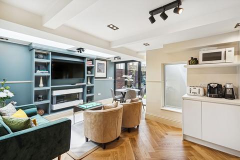 2 bedroom flat to rent, Broughton Road, London SW6