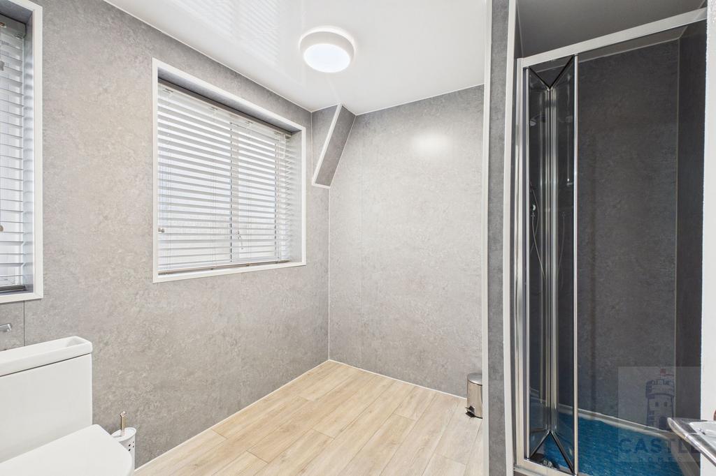 En-suite 2
