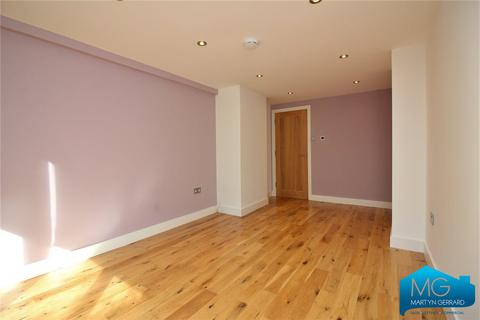 2 bedroom apartment to rent, Queens Avenue, Finchley, London, N3