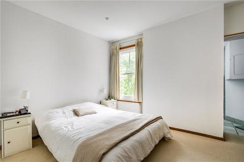 3 bedroom flat to rent, Stafford Mansions, London W14