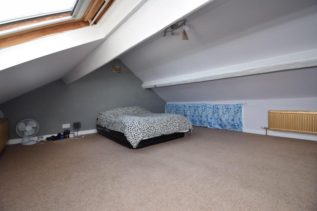 Attic Room.JPG