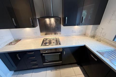 3 bedroom terraced house to rent, Sipson Road, West Drayton UB7