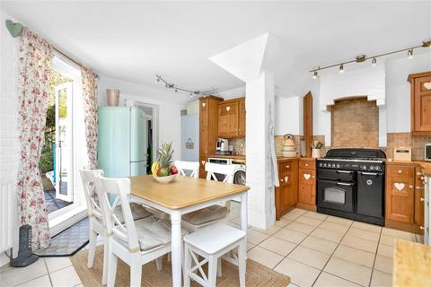 3 bedroom semi-detached house for sale, Old London Road, TN14