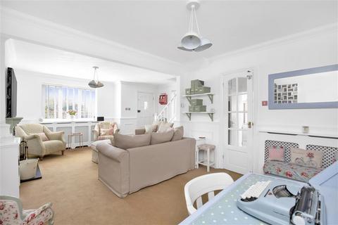3 bedroom semi-detached house for sale, Old London Road, TN14