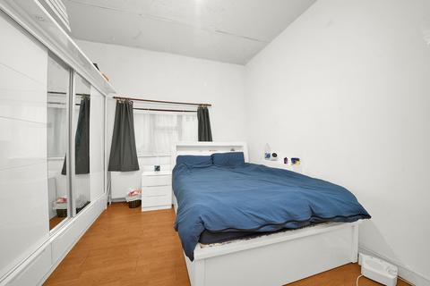 undefined, Barking Road, London, E13