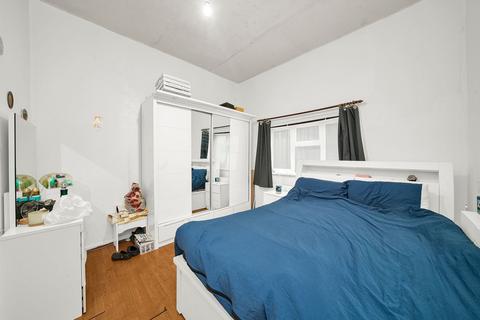 undefined, Barking Road, London, E13