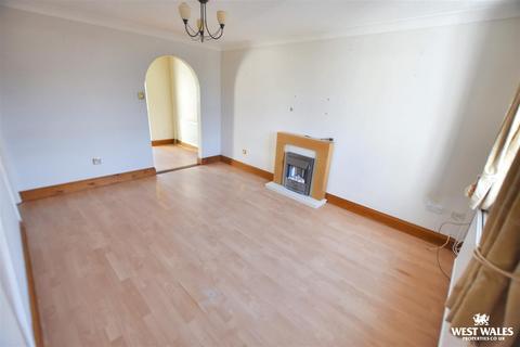 2 bedroom semi-detached house for sale, Devonshire Road, Pembroke Dock