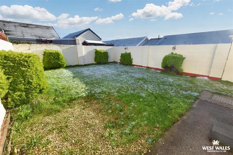 2 bedroom semi-detached house for sale, Devonshire Road, Pembroke Dock