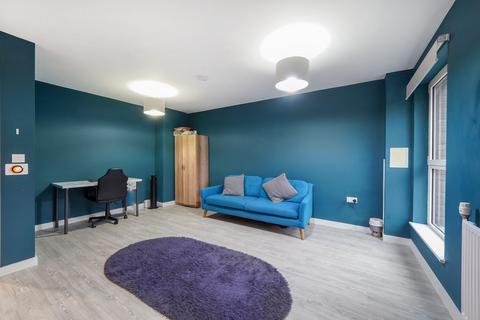 3 bedroom flat for sale, Shipbuilding Way, London, E13