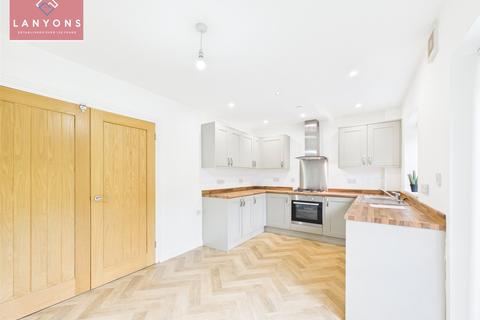 undefined, Clos YstradFechan, Treorchy, Rhondda Cynon Taff, CF42