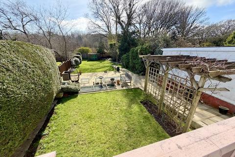 3 bedroom detached house for sale, Evering Avenue, Poole, BH12