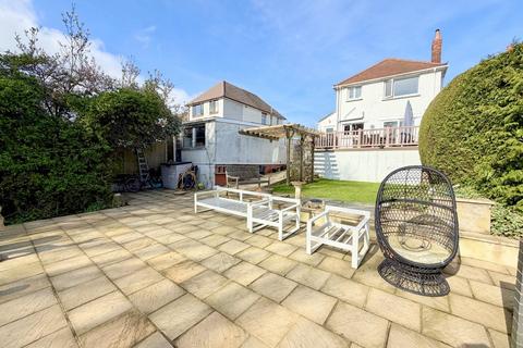 3 bedroom detached house for sale, Evering Avenue, Poole, BH12