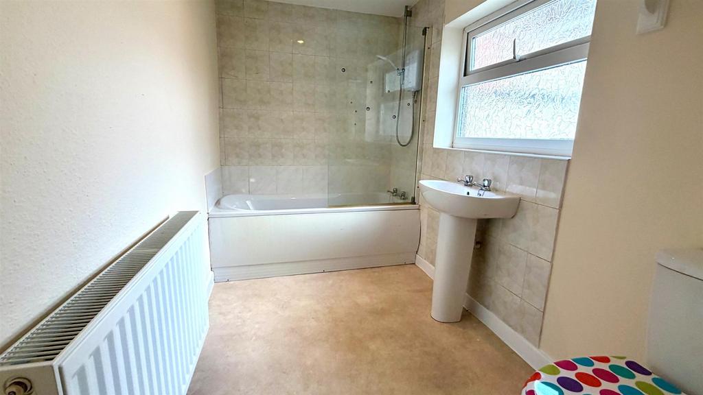 3 piece bathroom