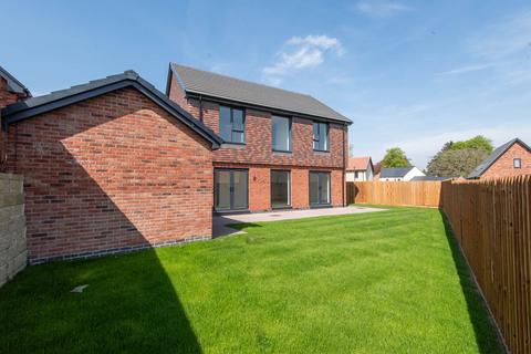 4 bedroom detached house for sale, Ankerbold Road, Chesterfield S42