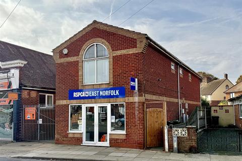2 bedroom house for sale, Caister Road, Great Yarmouth
