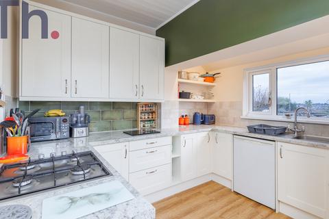 3 bedroom semi-detached house for sale, Cowes PO31