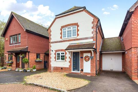 undefined, Baywood Close, Hampshire GU14