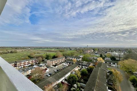 undefined, Wheatlands, Heston TW5