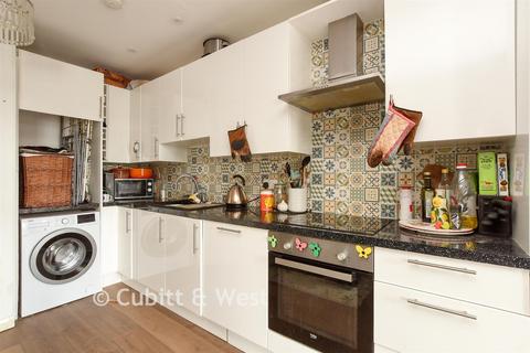 undefined, Chaldon Road, Caterham CR3