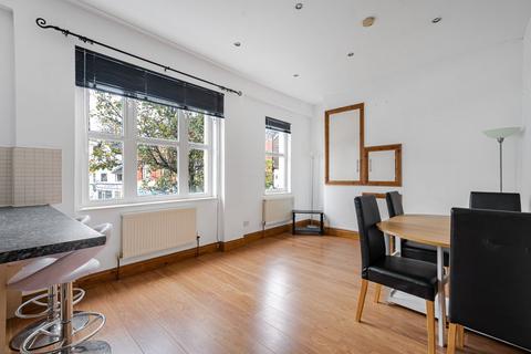 undefined, Loes Alley, High Street, Alton